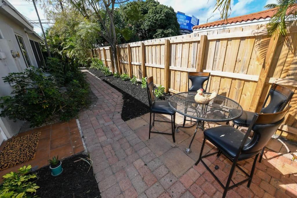4Br Home, Hot Tub, Near Beach & Wilton Manors Fort Lauderdale Exterior photo